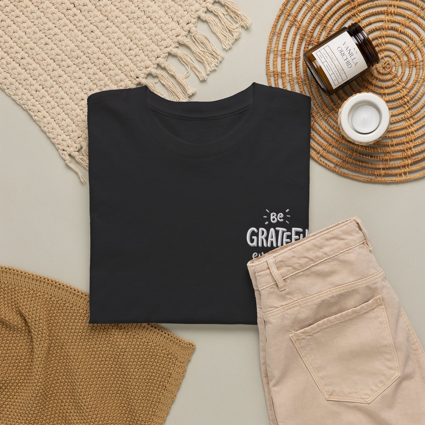 Camiseta Corazón Agradecido – “Begin Each Day With A Grateful Heart” Camiseta Inspiracional