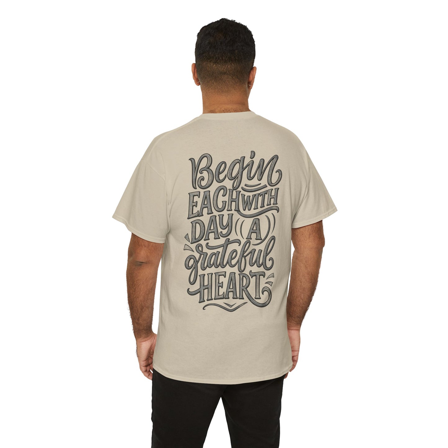 Camiseta Corazón Agradecido – “Begin Each Day With A Grateful Heart” Camiseta Inspiracional